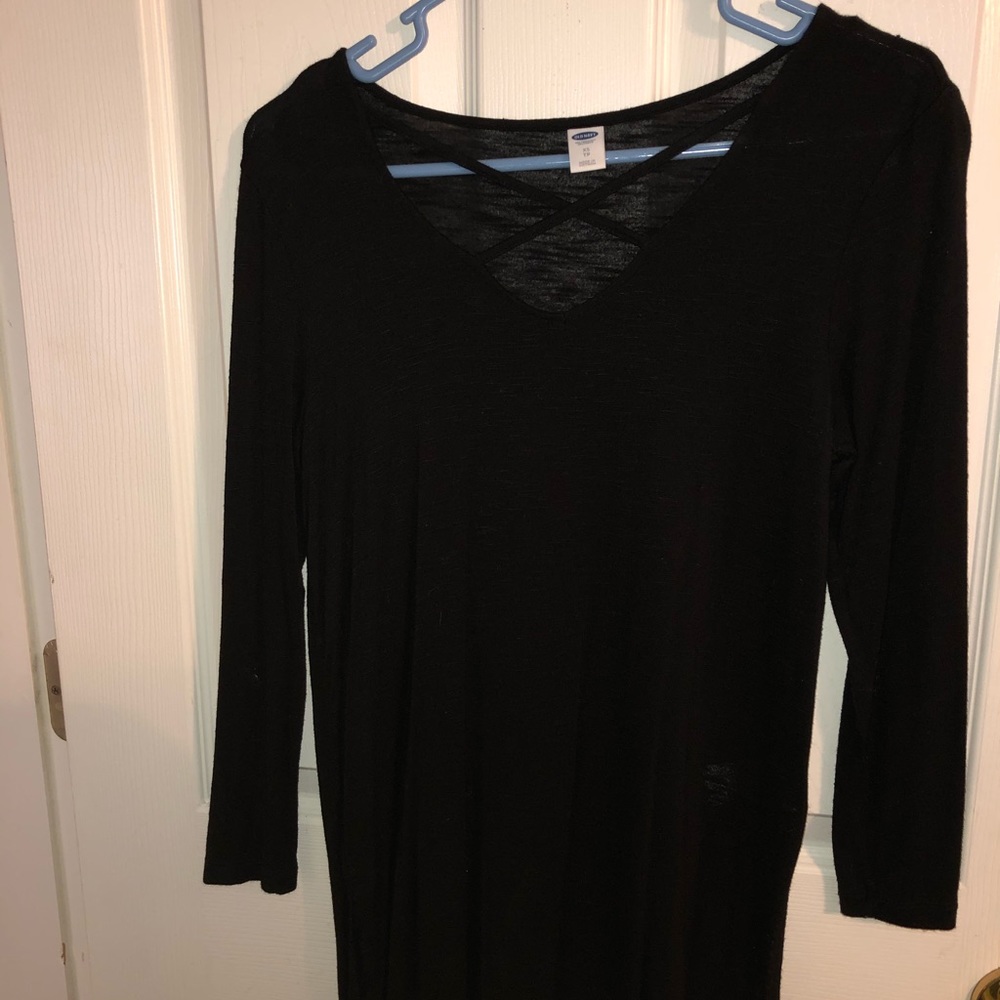 Simple but Very Cute Black Long Shirt!